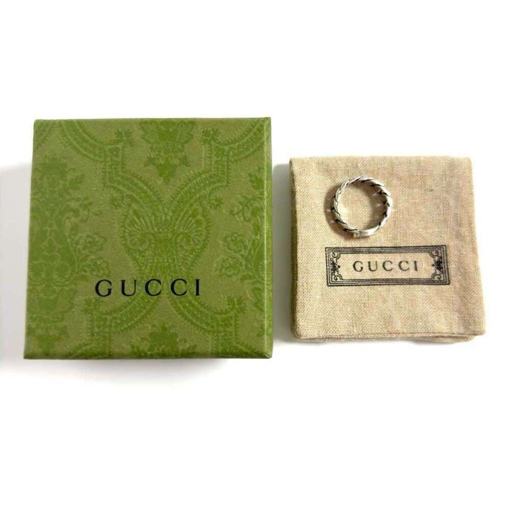 Gucci Men's Interlocking G Silver Ring - Picture 10 of 10